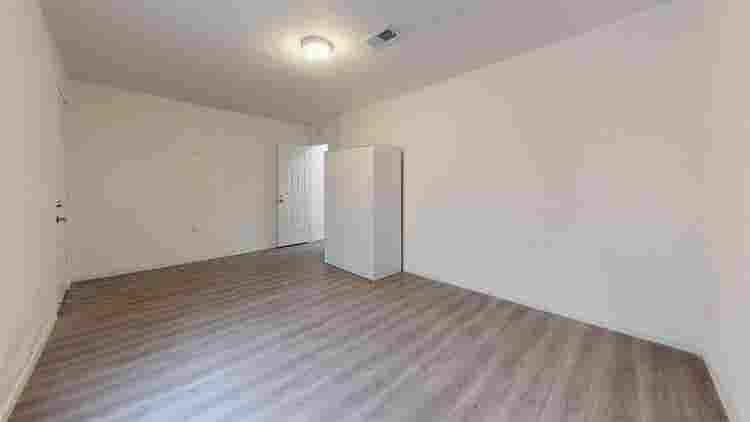 1 BR in Dallas
