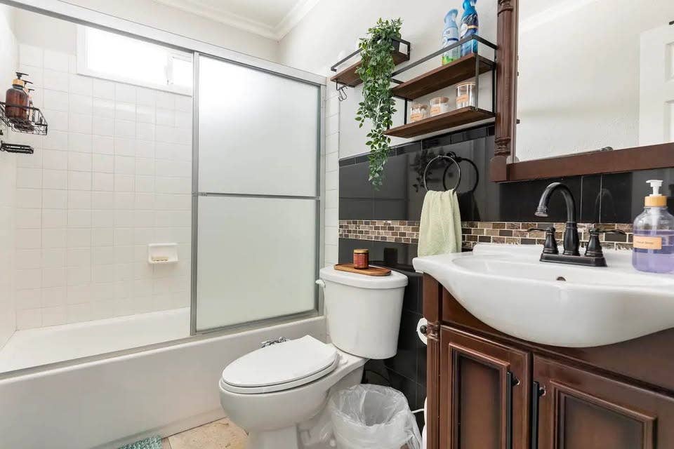 Private Room w Shared Bathroom