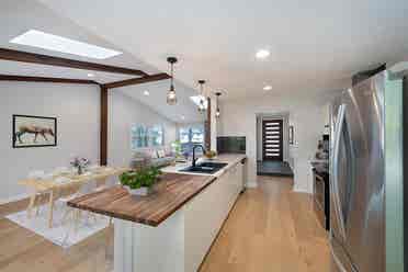 4 BR in Dallas