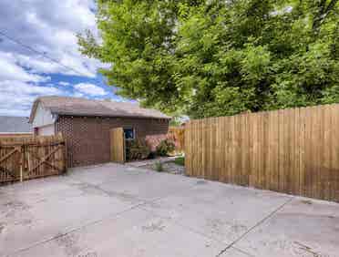 3 BR in Denver