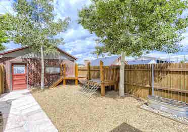 3 BR in Denver