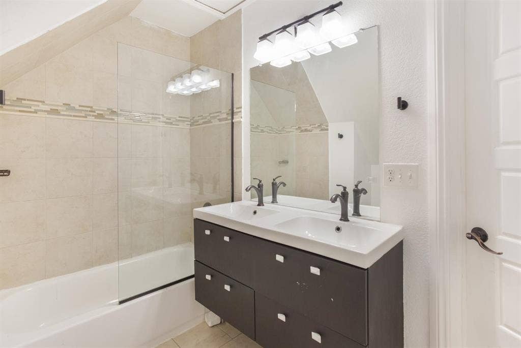 1 BR in Denver