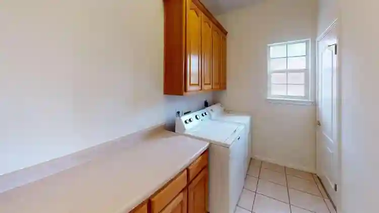 1 BR in Round Rock