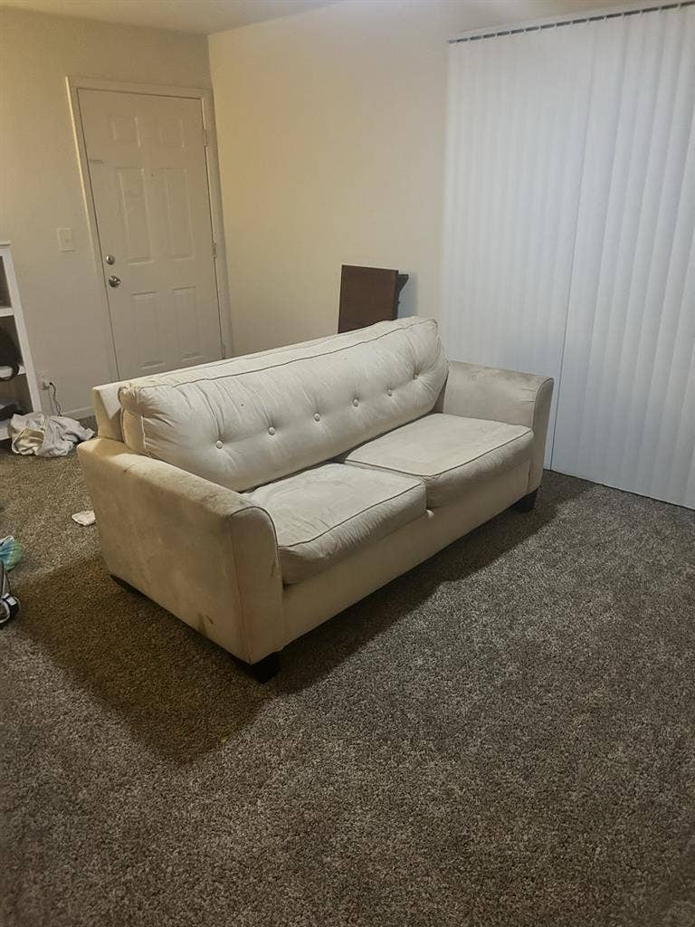 Looking for a KSU roommate!