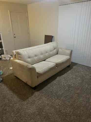 Looking for a KSU roommate!