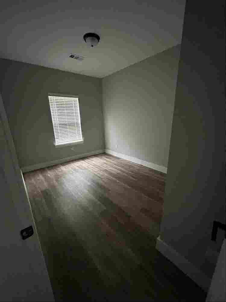 Room available Denton!