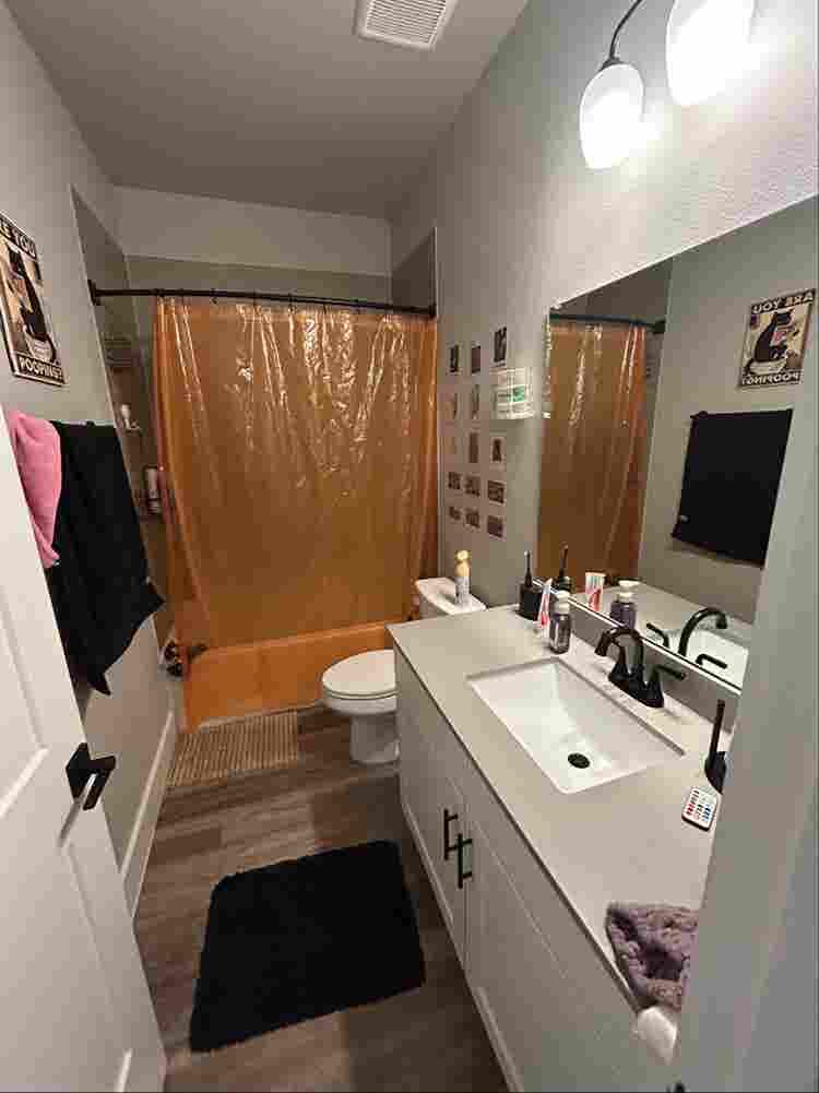 Room available Denton!