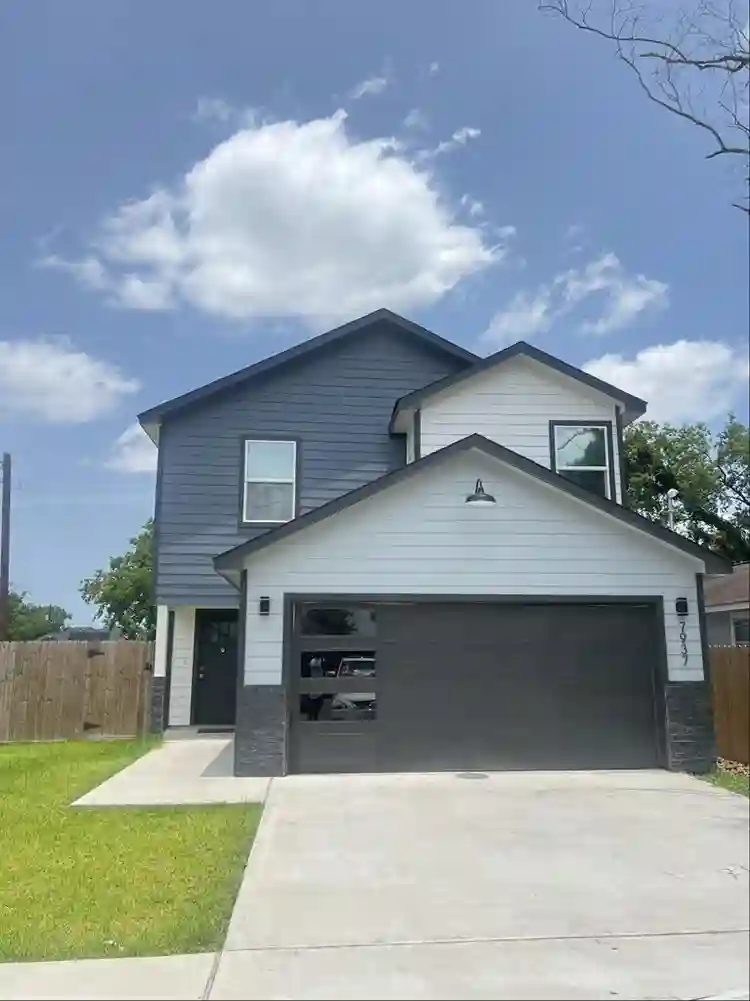 Cozy and spacious master bedroom