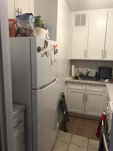 Room for rent in Forest Hills! 