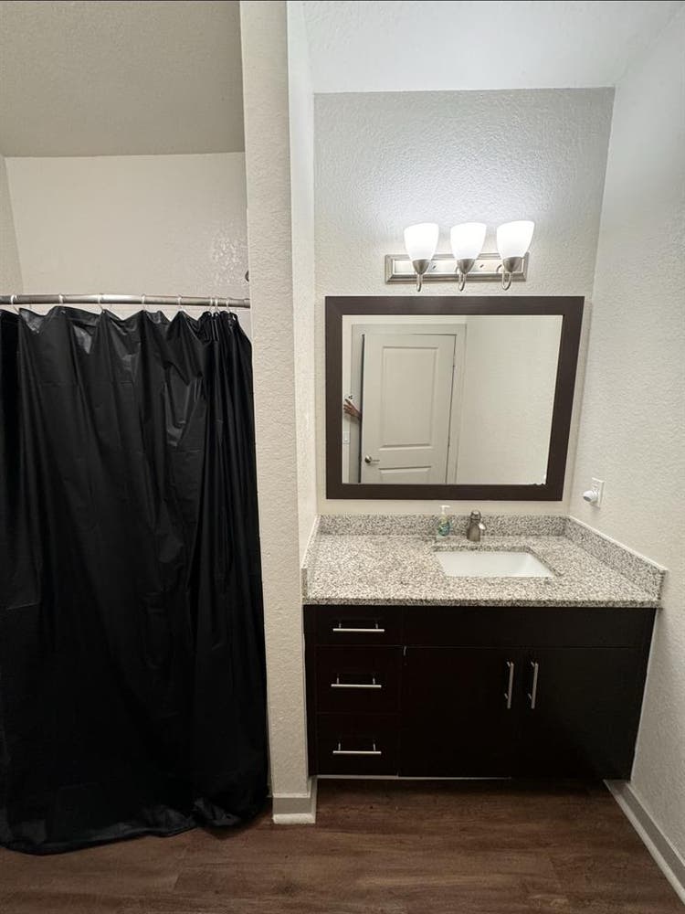 Private room+bath