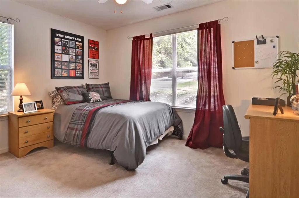 RIVERCLUB APARTMENTS