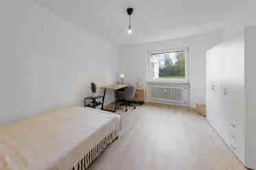 Big Furnished room in munich