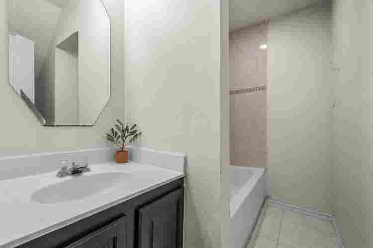 1 BR in Arlington