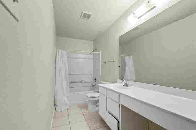 1 BR in Arlington
