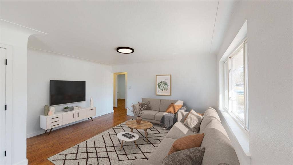 4 BR in Denver