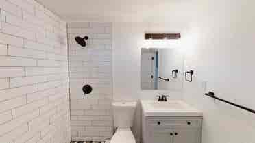 4 BR in Denver