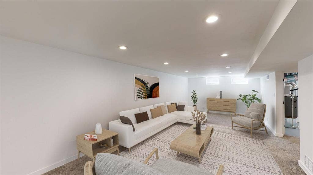 4 BR in Denver