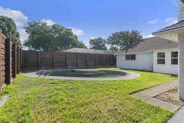 4 BR in Dallas