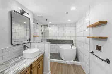 4 BR in Dallas