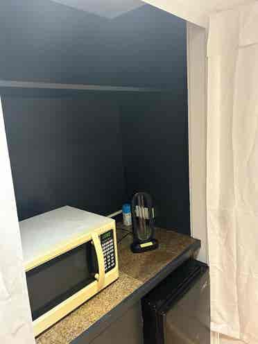 Small studio for rent in Waikiki.