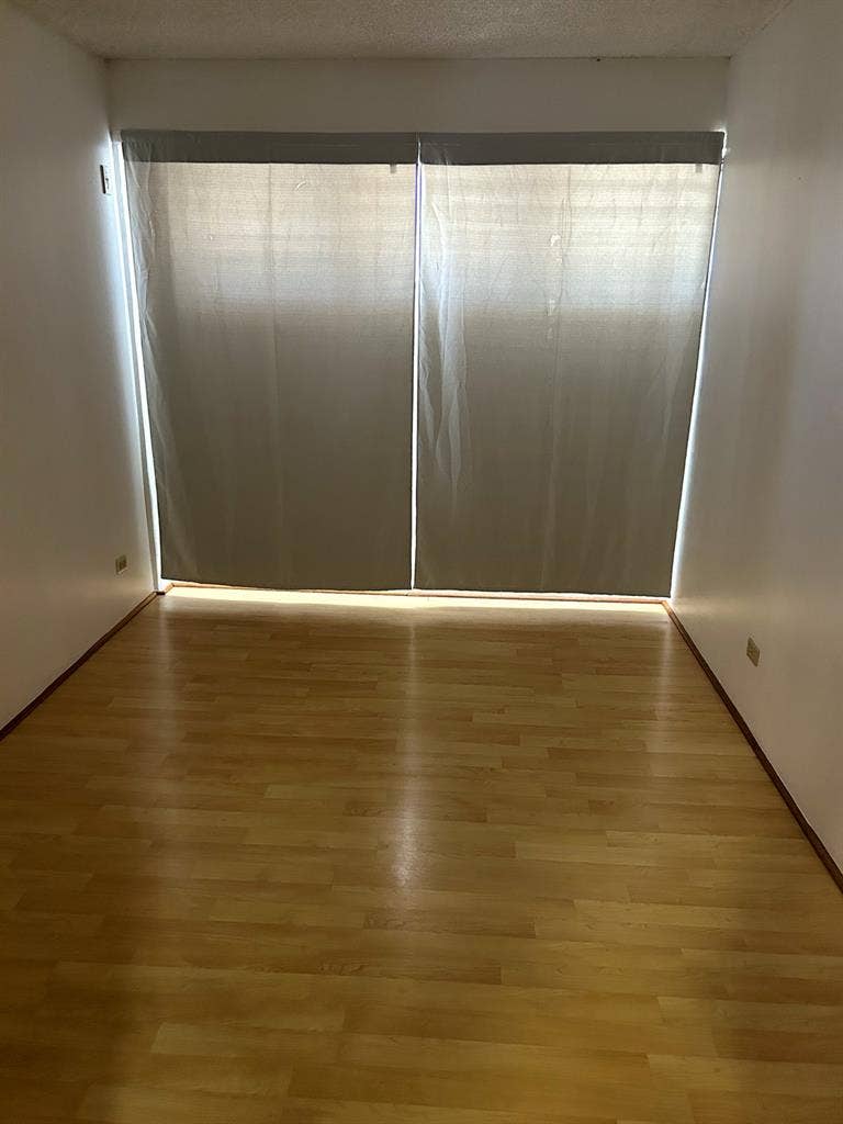 Small studio for rent in Waikiki.