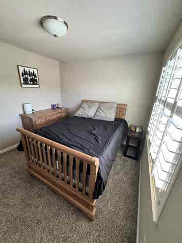Dog Friendly Private Bed & Bath