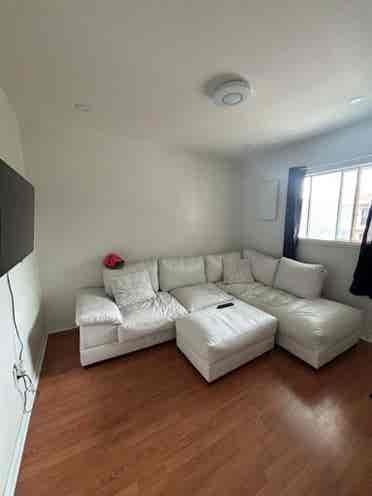 Private bedroom for rent