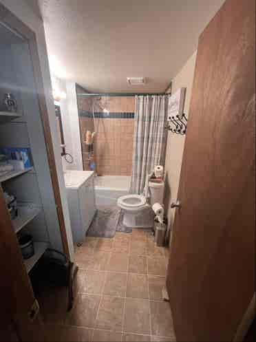 2 bedroom downstairs for rent!
