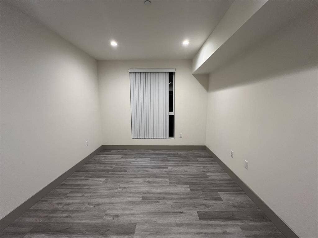 Lease Takeover! Larchmont/Koreatown