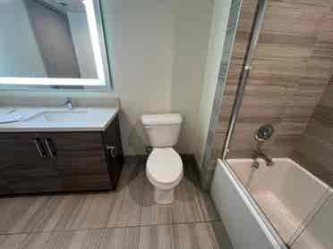 Lease Takeover! Larchmont/Koreatown
