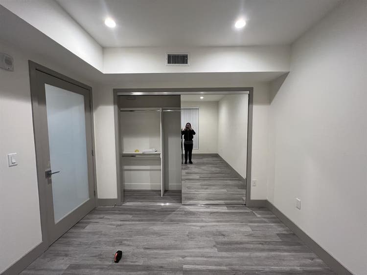Lease Takeover! Larchmont/Koreatown
