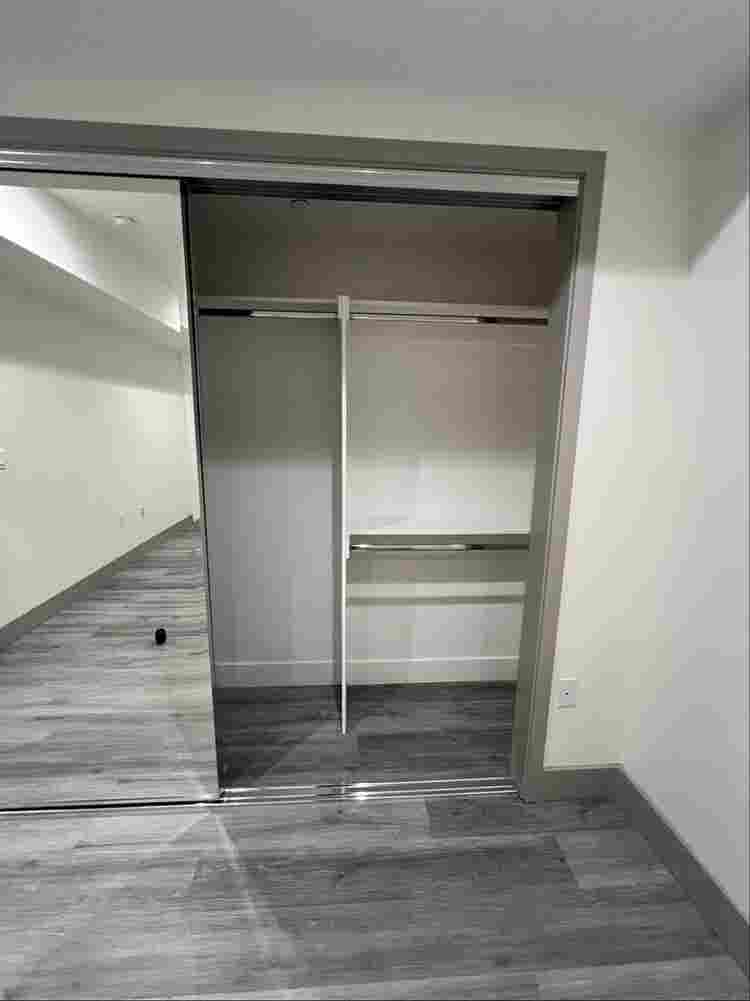 Lease Takeover! Larchmont/Koreatown