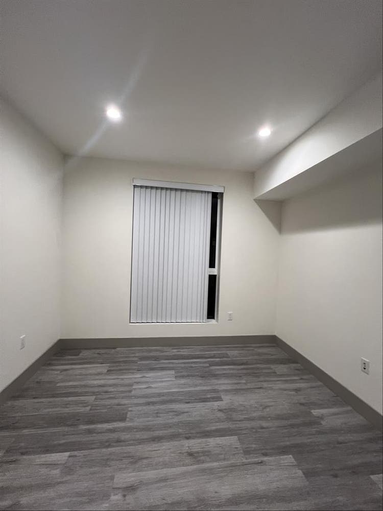 Lease Takeover! Larchmont/Koreatown