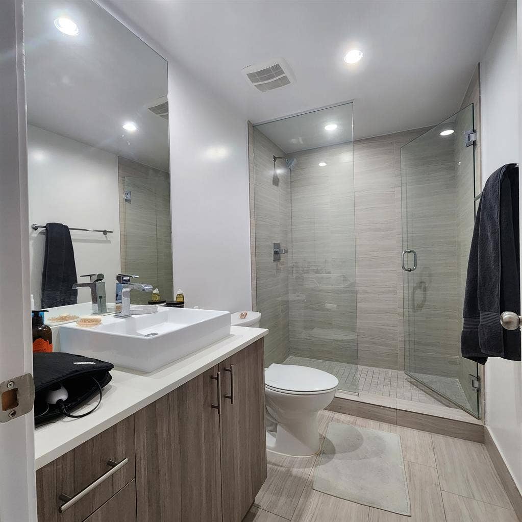 Spacious w/ true master bedroom