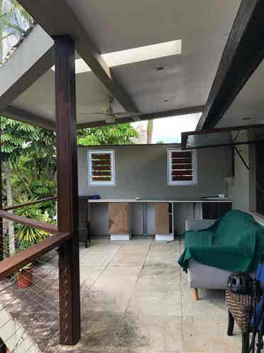 Two Spacious Rooms in Benowa