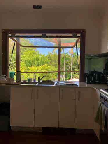 Two Spacious Rooms in Benowa