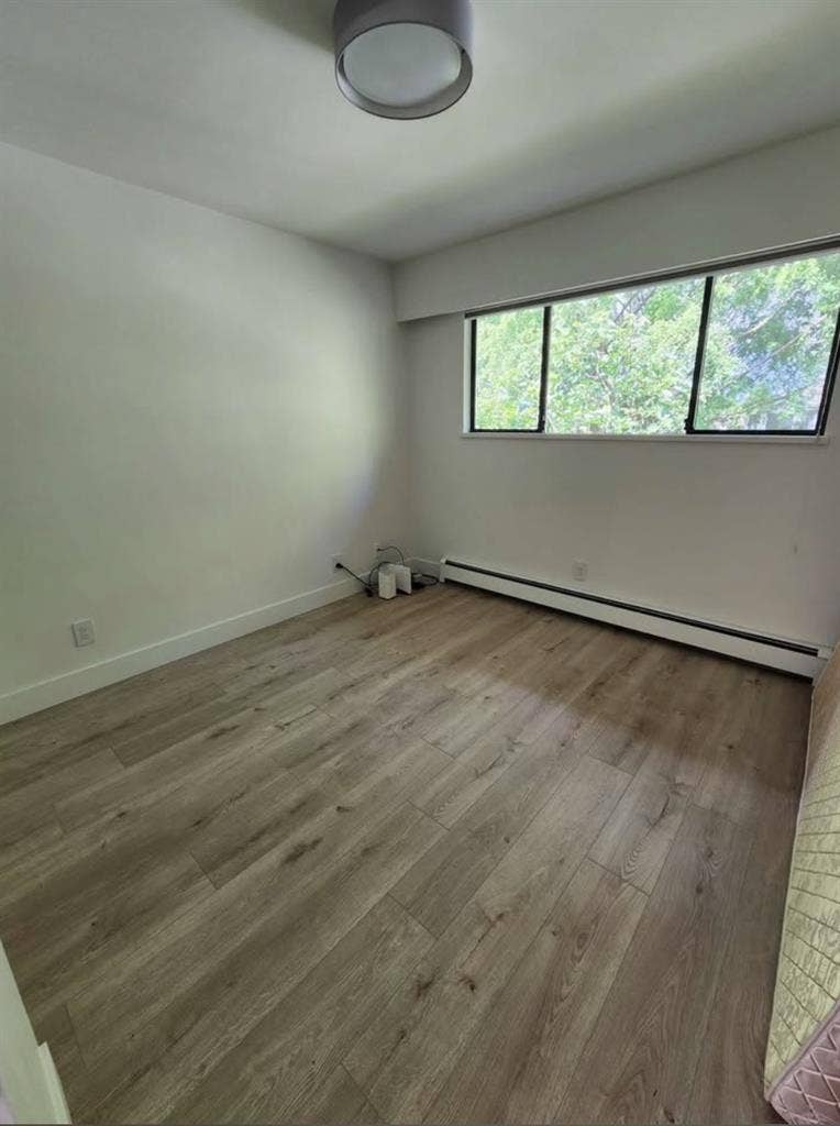 Large modern house- Metro Vancouver