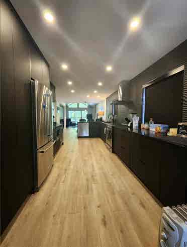 Large modern house- Metro Vancouver