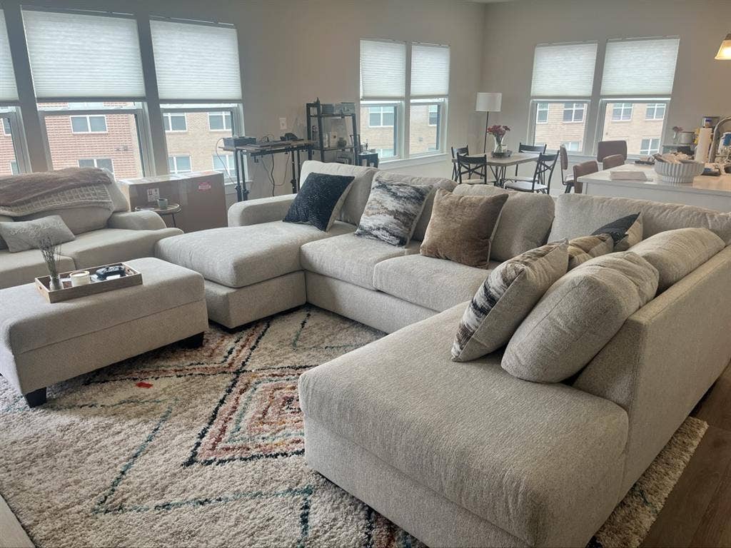 Condo Room for Rent in Sterling, Va