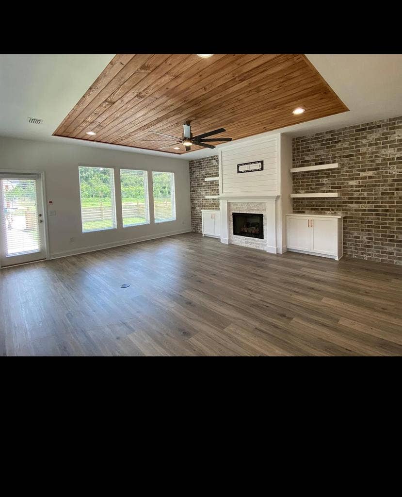 Roommate wanted