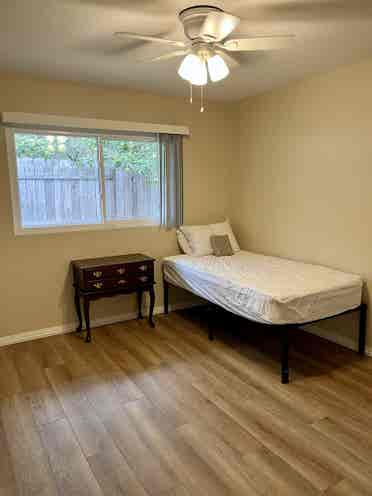 4-bedroom house near beach