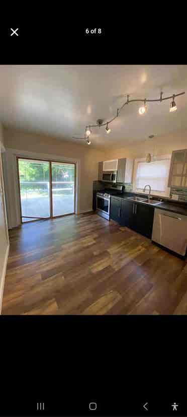 4 room house/LGBTQ+/