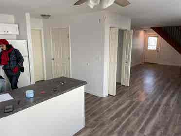 2 roommates needed