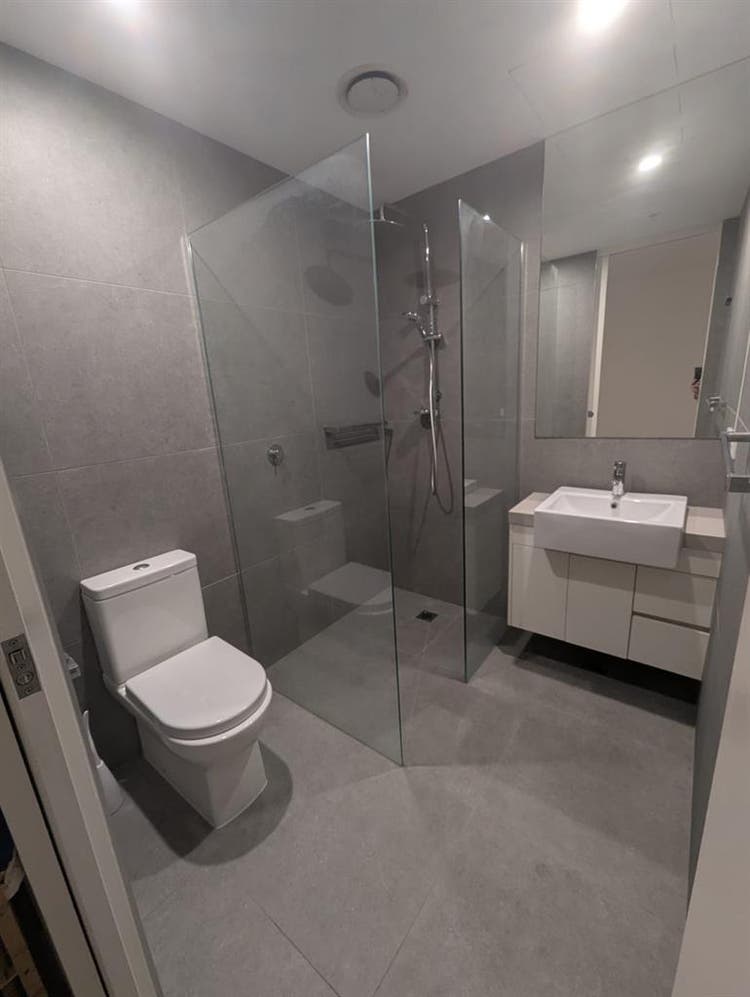 Furnished room with Priv bathroom.
