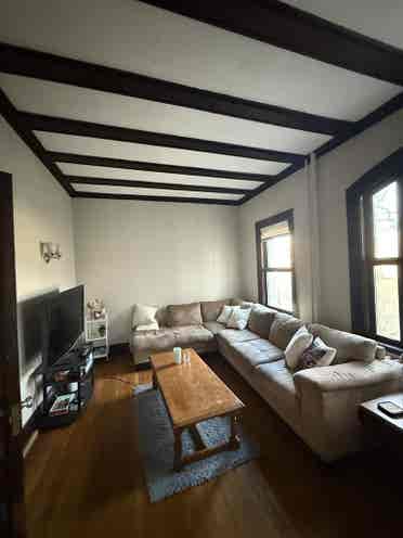 Subletting a Private Room July+Aug