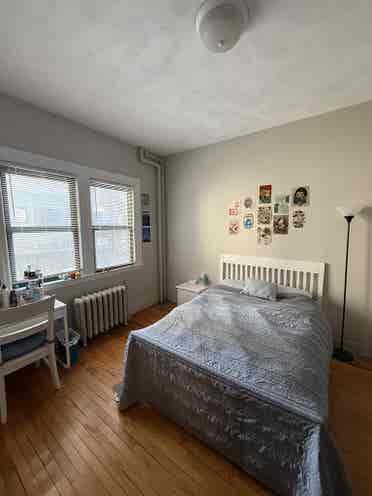 Subletting a Private Room July+Aug