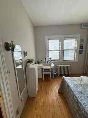 Subletting a Private Room July+Aug