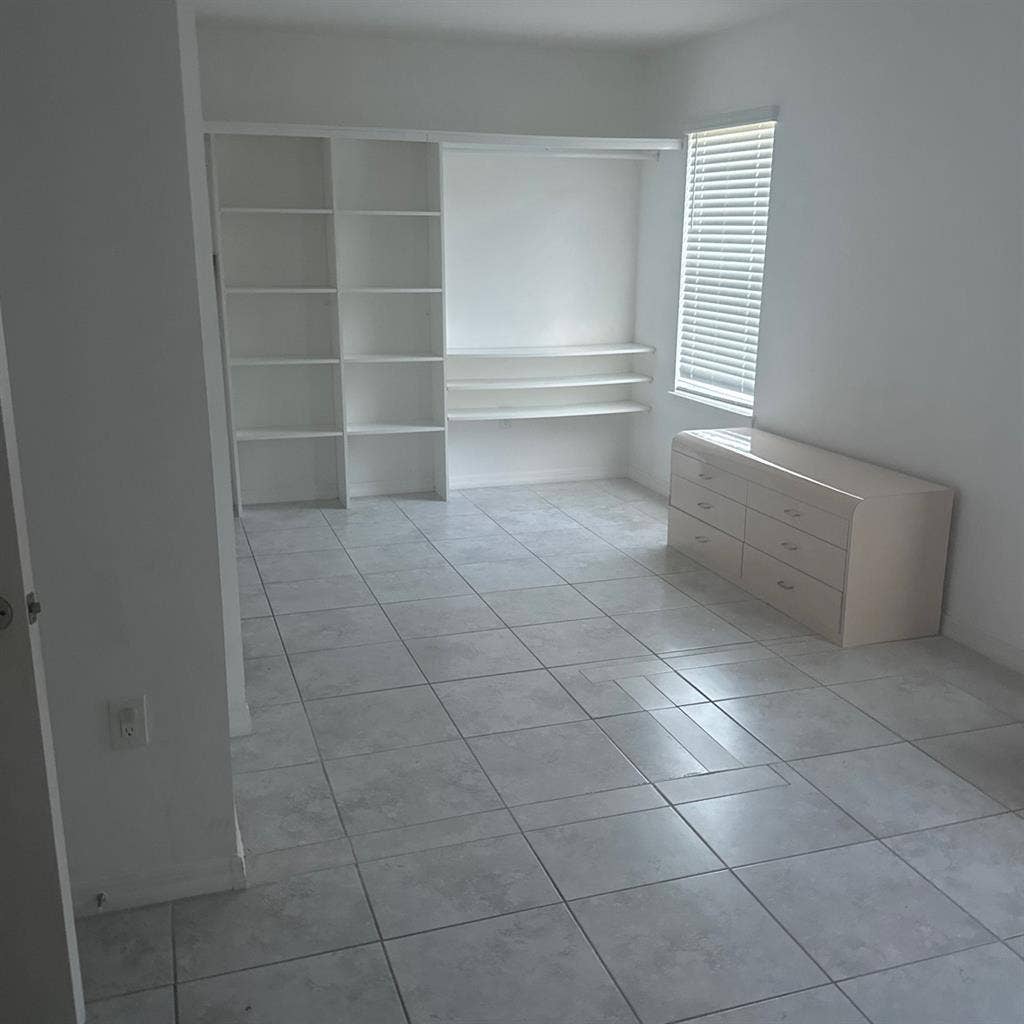 Room for rent