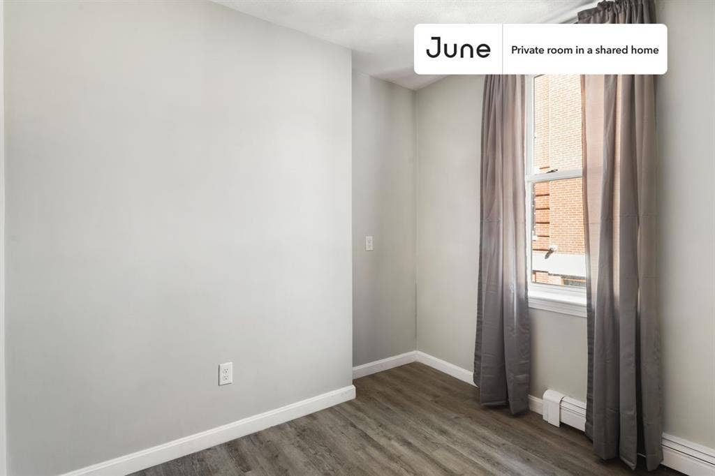 3 BR in Boston