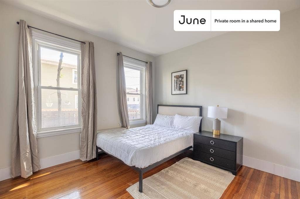 4 BR in Boston